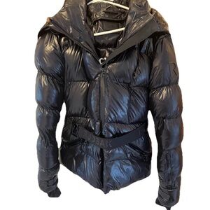 RUDSAK Women's Glossy Black Puffer Jacket
